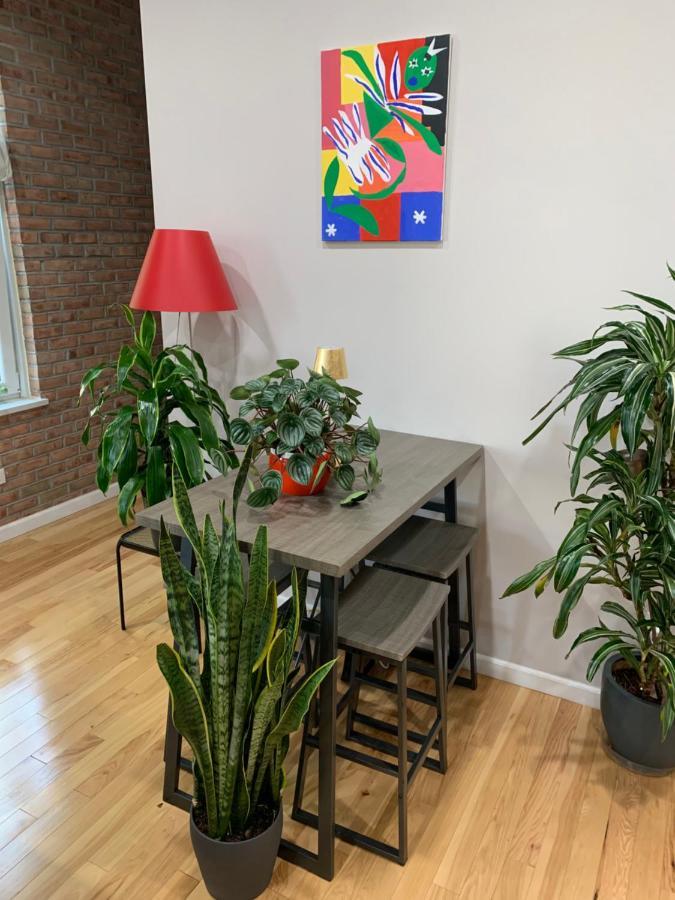 Urban Jungle Oasis In Queens! New York City Exterior photo
